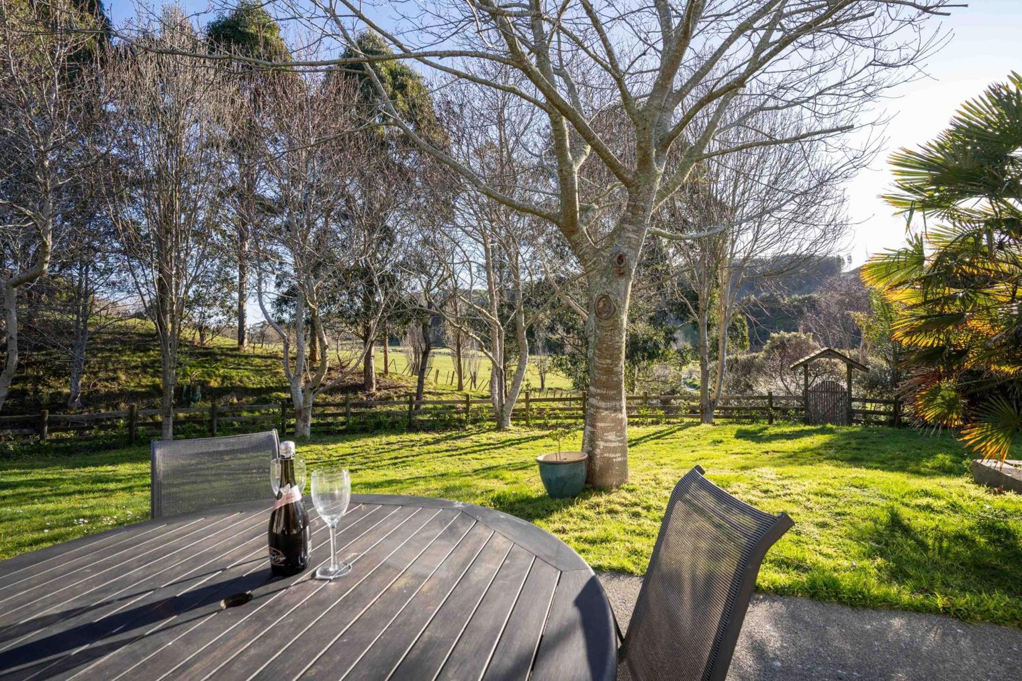Country Apartment Paraparaumu Exterior photo